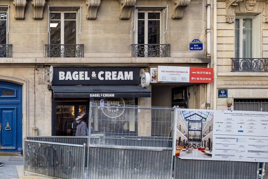 54 Rue De Clichy, Paris à louer - Photo du bâtiment - Image 2 de 3