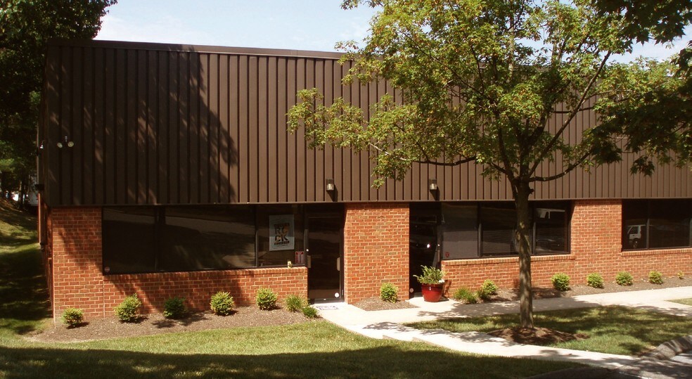 9051 Red Branch Rd, Columbia, MD à louer - Photo du bâtiment - Image 3 de 7