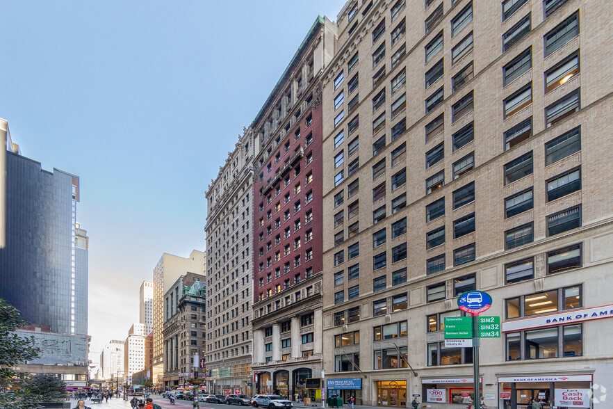 160 Broadway, New York, NY for lease - Building Photo - Image 1 of 3