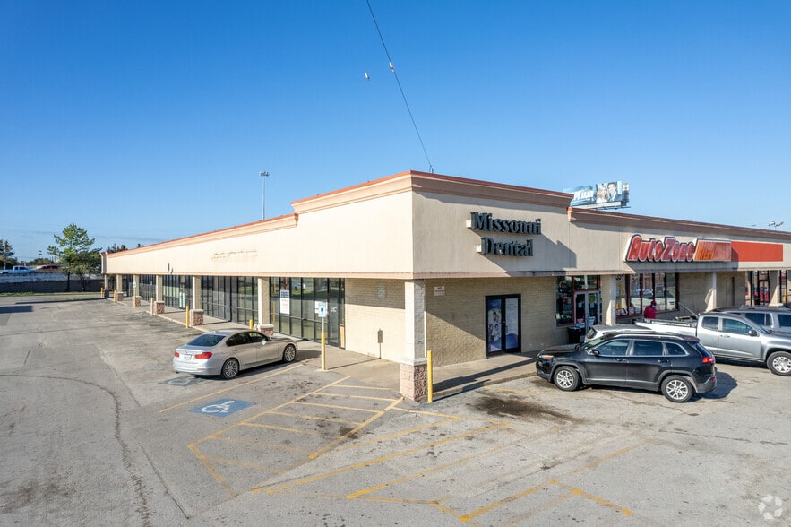 7920-8404 Howard Dr, Houston, TX à louer - Photo du bâtiment - Image 2 de 4