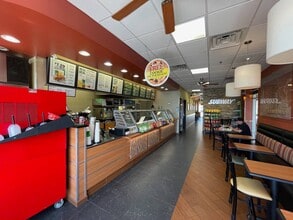 2-90 E Northwest Hwy, Mount Prospect, IL for lease Interior Photo- Image 2 of 10