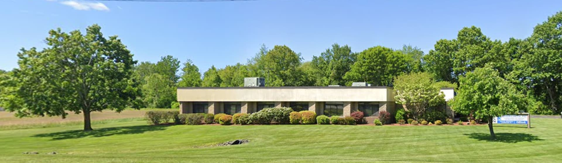 270 Benton Dr, East Longmeadow, MA for lease Building Photo- Image 1 of 1