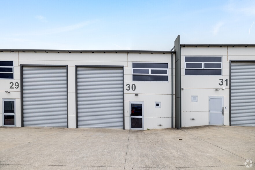 390 Marion St, Condell Park for lease - Building Photo - Image 2 of 15