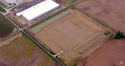 CR 400 W, Greenfield, IN - AERIAL  map view