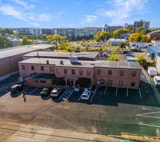 Plus de détails pour 47 Hall St, Medford, MA - Flex à vendre