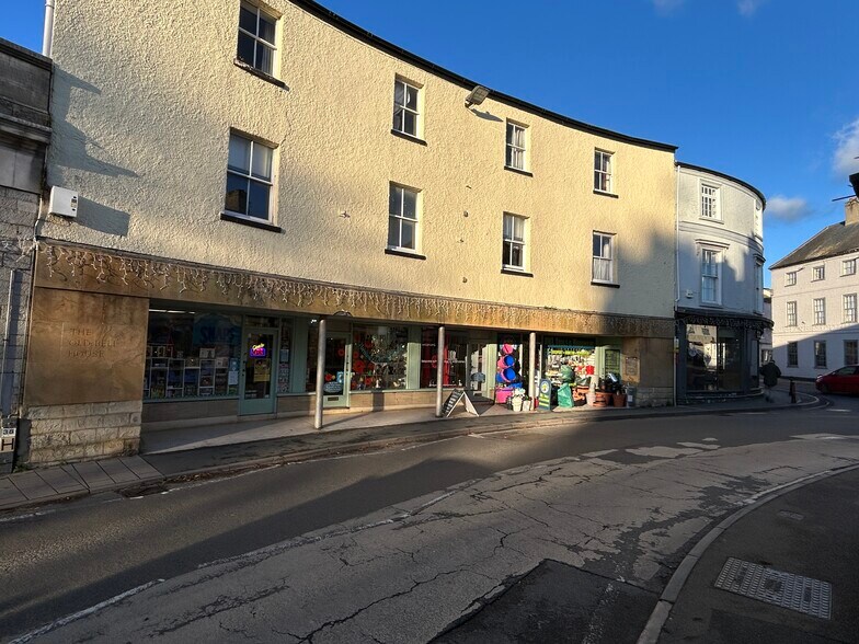 Victoria Pl, Axminster à vendre - Photo du bâtiment - Image 3 de 23