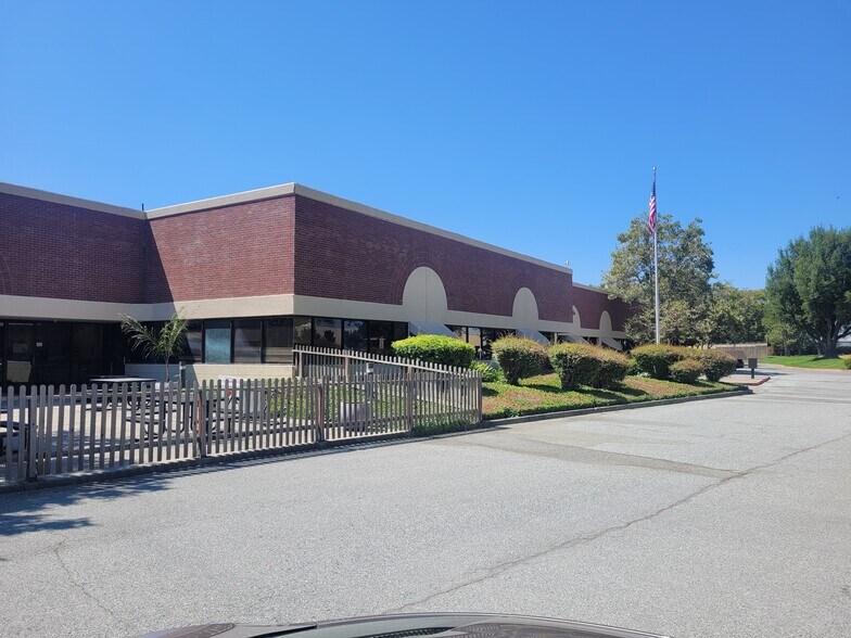 205 Apollo Way, Hollister, CA for lease - Building Photo - Image 2 of 7