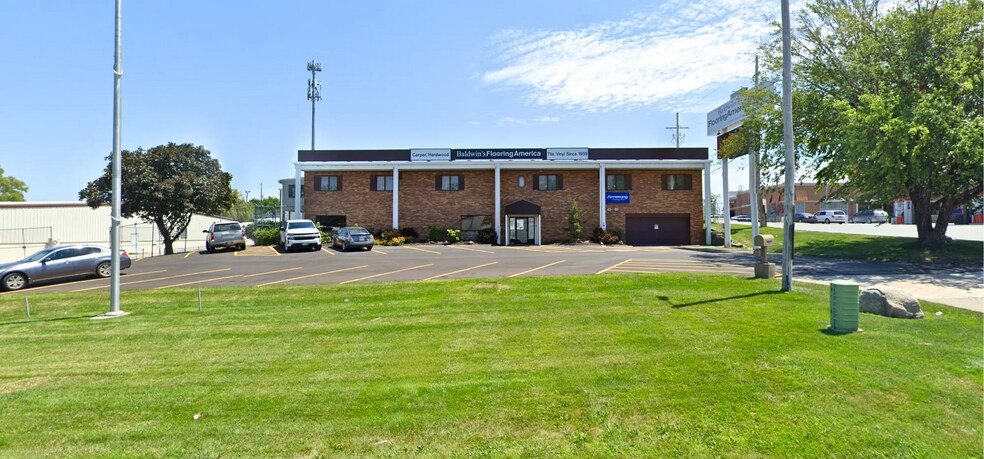 9625 Ida St, Omaha, NE à louer - Photo du bâtiment - Image 2 de 3