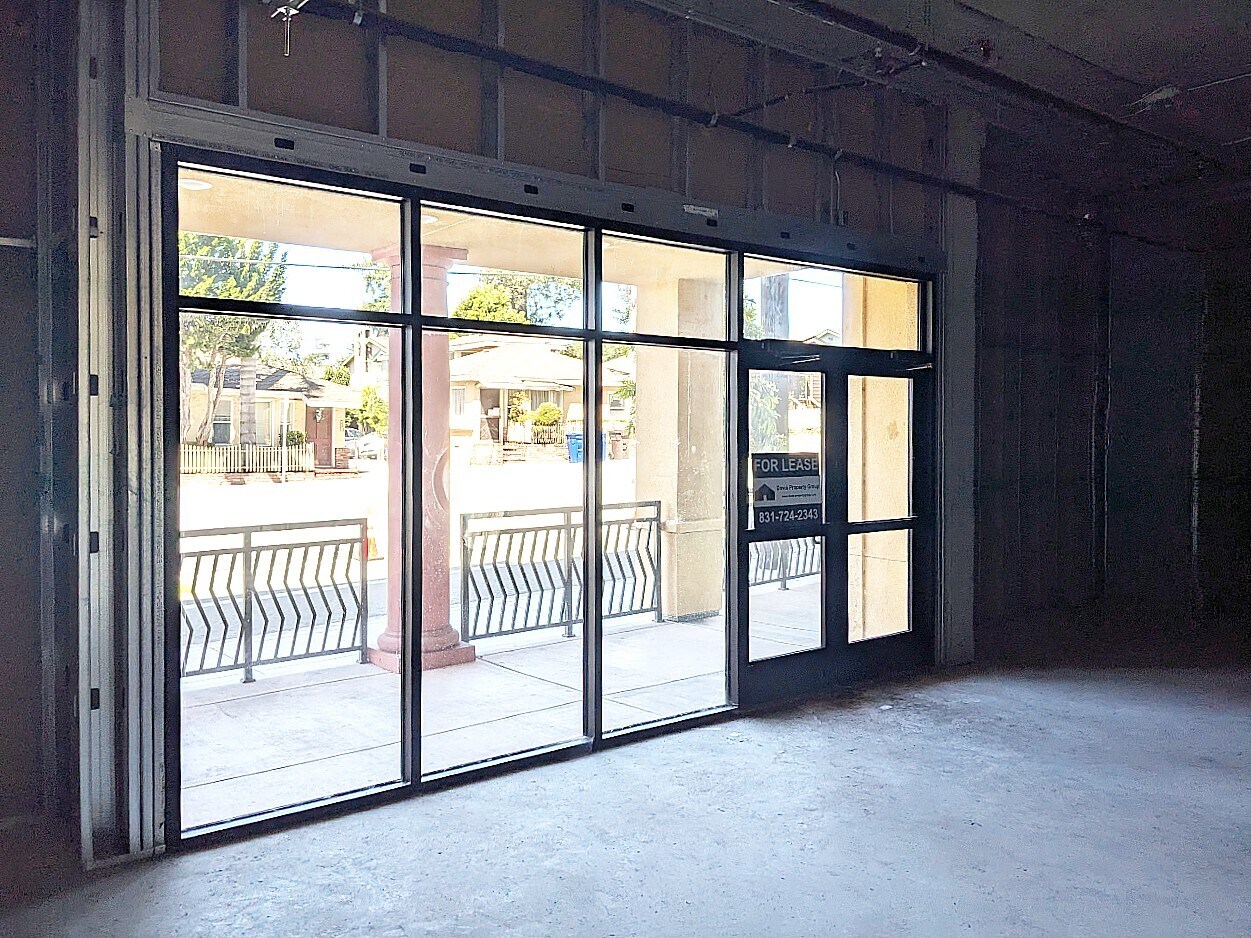 350 Ocean St, Santa Cruz, CA à louer Photo du bâtiment- Image 1 de 3