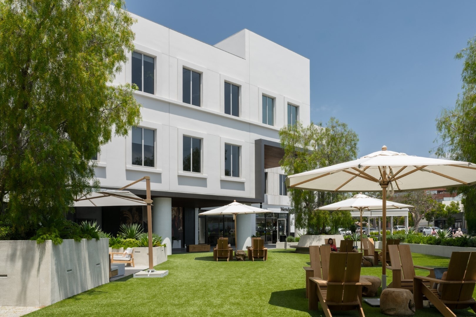 11911 San Vicente Blvd, Los Angeles, CA for lease Building Photo- Image 1 of 32