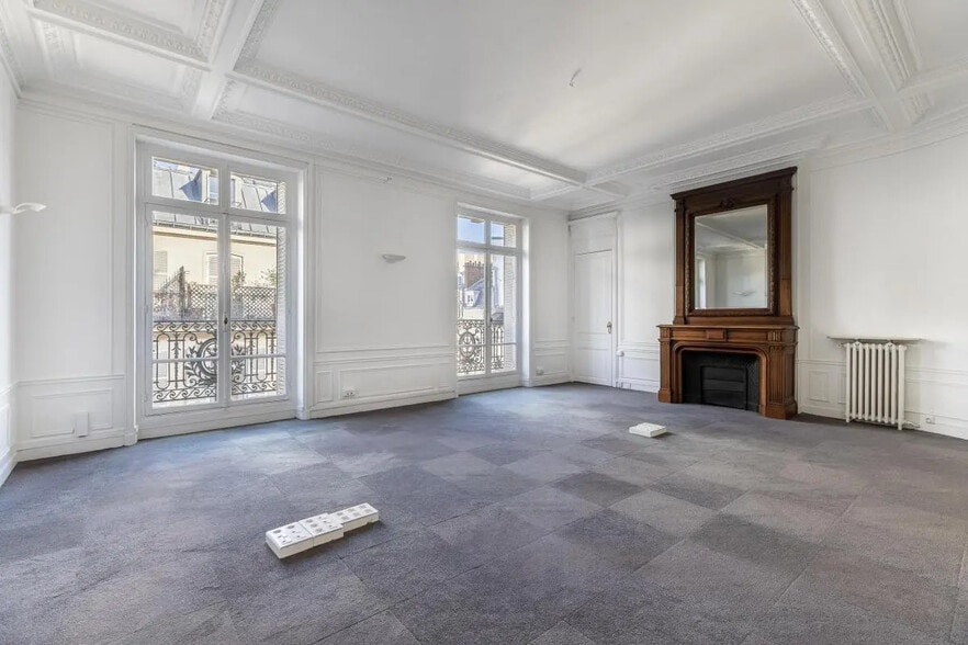 1 Rue De Penthièvre, Paris for lease - Building Photo - Image 1 of 11