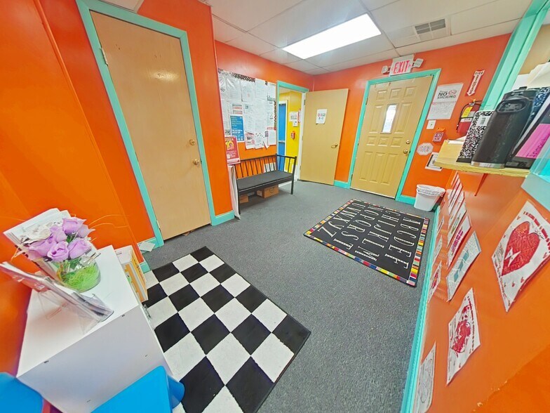 4827 Germantown Ave, Philadelphia, PA à vendre - Photo du bâtiment - Image 3 de 59