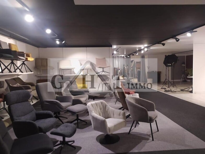Office in Croissy-Beaubourg for lease - Interior Photo - Image 2 of 6