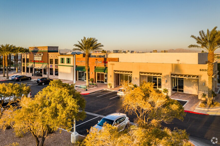 6020 Badura Ave, Las Vegas, NV à louer - Photo du bâtiment - Image 2 de 5