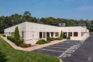 More details for 201 Moreland Rd, Hauppauge, NY - Office for Lease