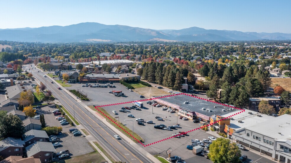 704 SW Higgins Ave, Missoula, MT à vendre - Photo du bâtiment - Image 2 de 35