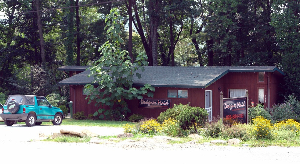 3076 Sweeten Creek Rd, Asheville, NC à vendre - Photo principale - Image 3 de 7