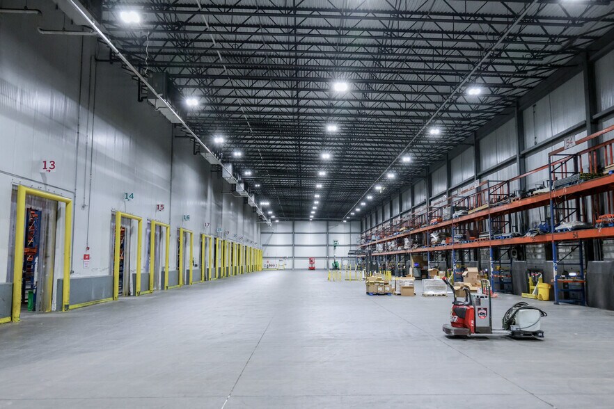 54 Joseph St, Newark, NJ à louer - Photo du bâtiment - Image 2 de 9