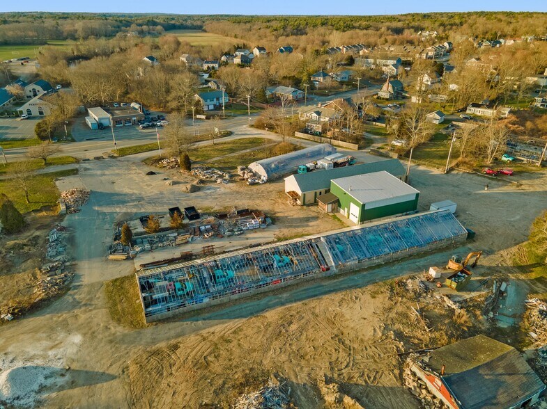 267 Huttleston Ave, Fairhaven, MA à vendre - Photo du bâtiment - Image 2 de 28