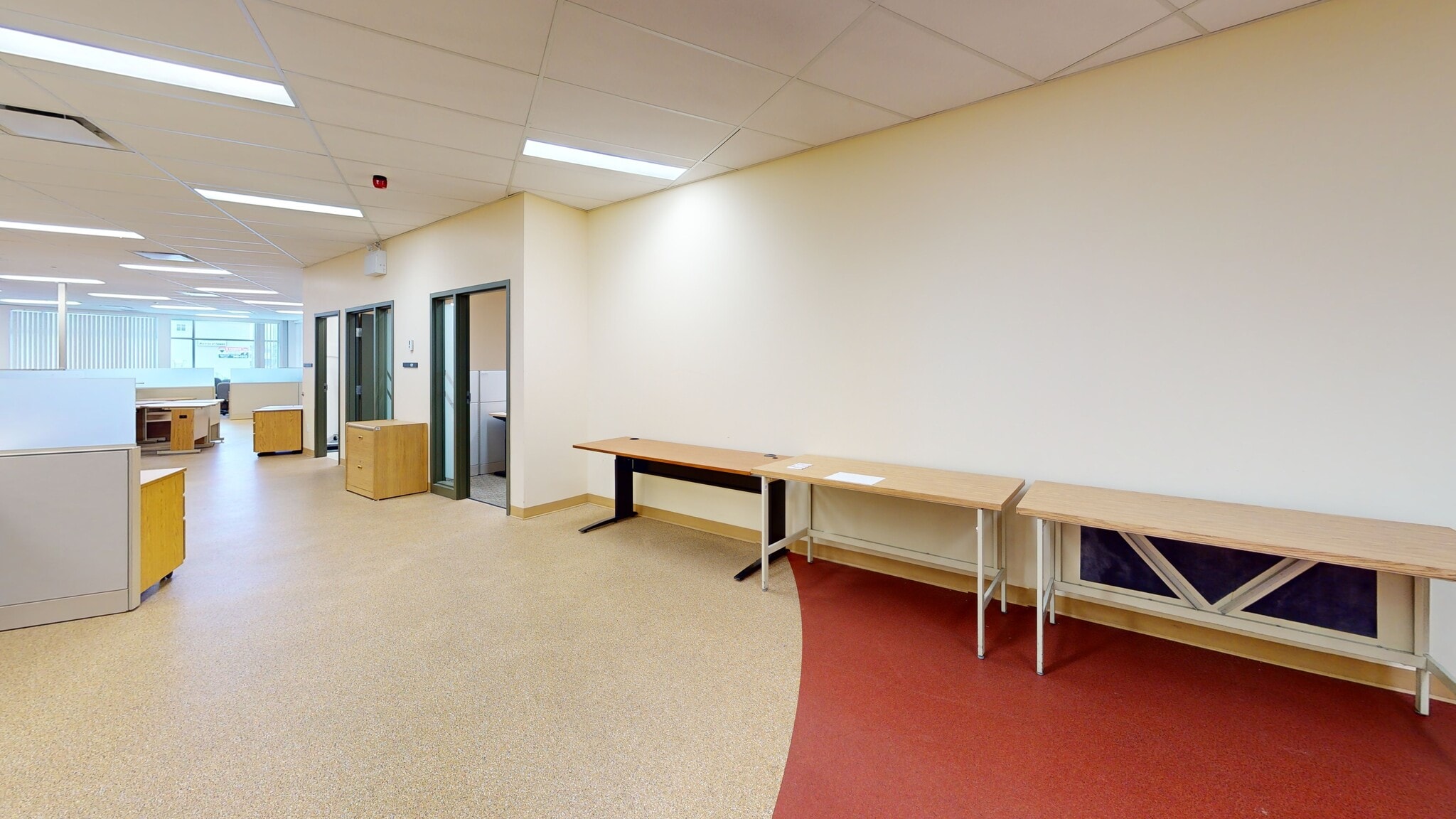 3750 Boul Du Royaume, Saguenay, QC for lease Interior Photo- Image 1 of 22