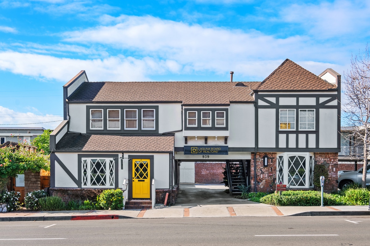 939 Glenneyre St, Laguna Beach, CA for lease Building Photo- Image 1 of 7
