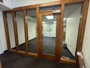 1314 N 38th St, Kansas City, KS for lease Interior Photo- Image 1 of 7