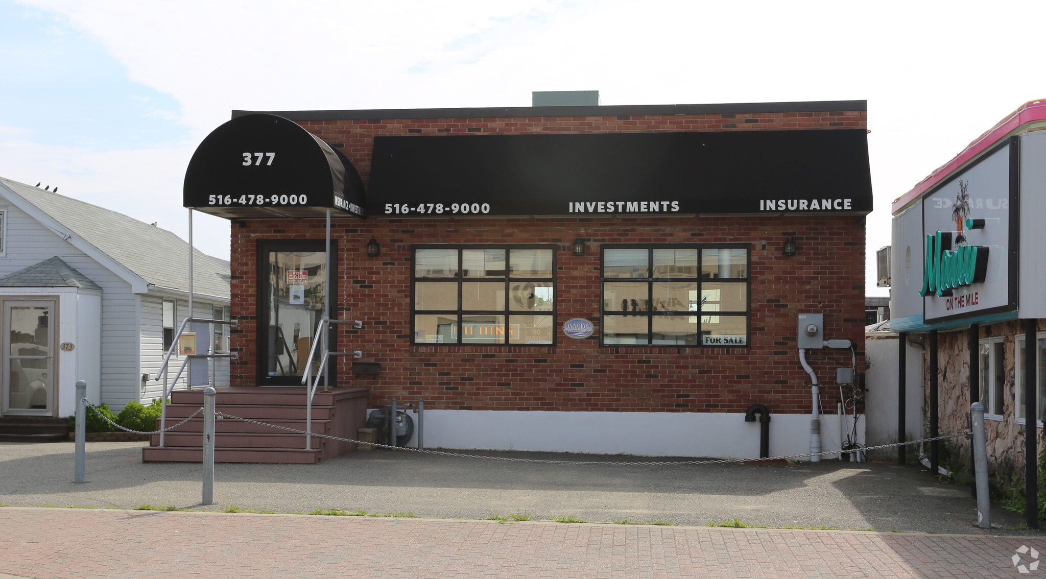 377 Woodcleft Ave, Freeport, NY for sale Primary Photo- Image 1 of 106