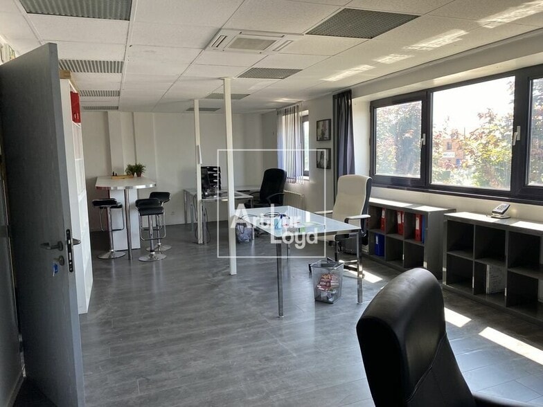 Flex in Moissy-Cramayel for sale - Interior Photo - Image 3 of 5