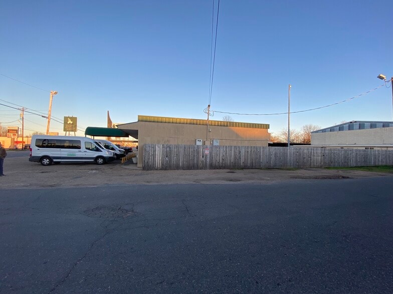 2000 E Texas St, Bossier City, LA for sale - Building Photo - Image 3 of 7