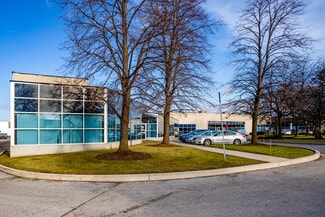 Plus de détails pour 108 Woodbine Downs Blvd, Toronto, ON - Industriel à louer