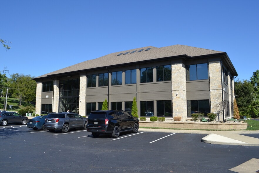 7710 Olentangy River Rd, Columbus, OH for lease - Building Photo - Image 1 of 10