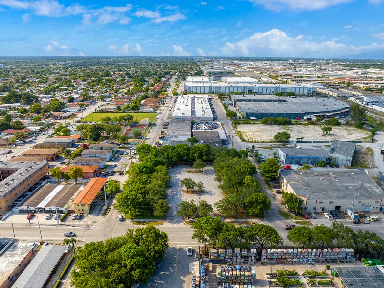 955 SE 12th St, Hialeah, FL à vendre - Aérien - Image 2 de 6