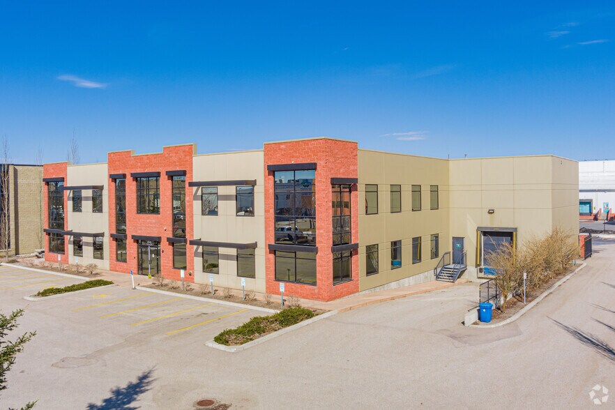 4540 104th Ave SE, Calgary, AB for sale - Primary Photo - Image 1 of 1