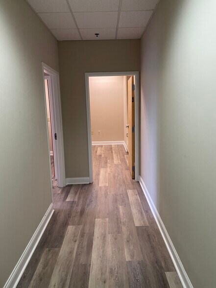 715 N Church St, Charlotte, NC à vendre - Photo du bâtiment - Image 2 de 34