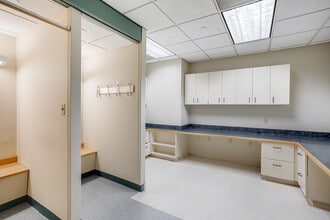 75 Crystal Run Rd, Middletown, NY for lease Interior Photo- Image 2 of 7