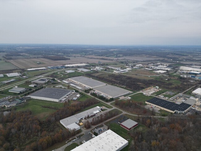 Plus de détails pour 116 Enterprise Dr, Hebron, OH - Industriel à vendre