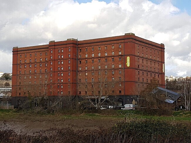 More details for Smeaton Rd, Bristol - Office for Lease