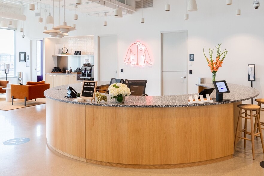 625 W Adams St, Chicago, IL for lease - Interior Photo - Image 1 of 18