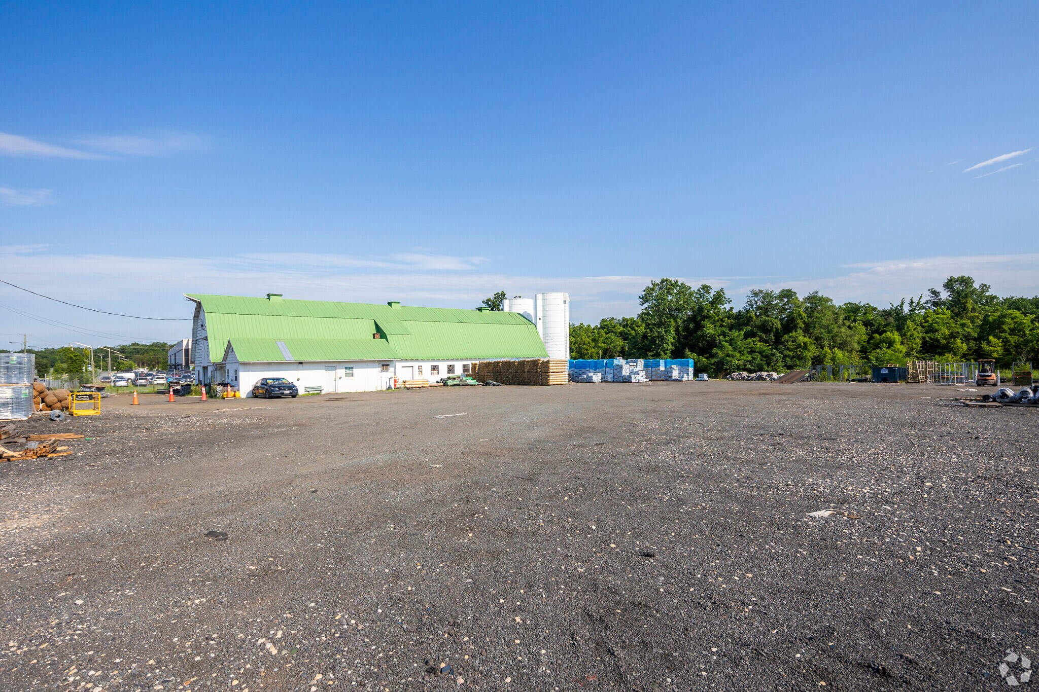 14800 Thompson Rd, Chantilly, VA for lease Building Photo- Image 1 of 22