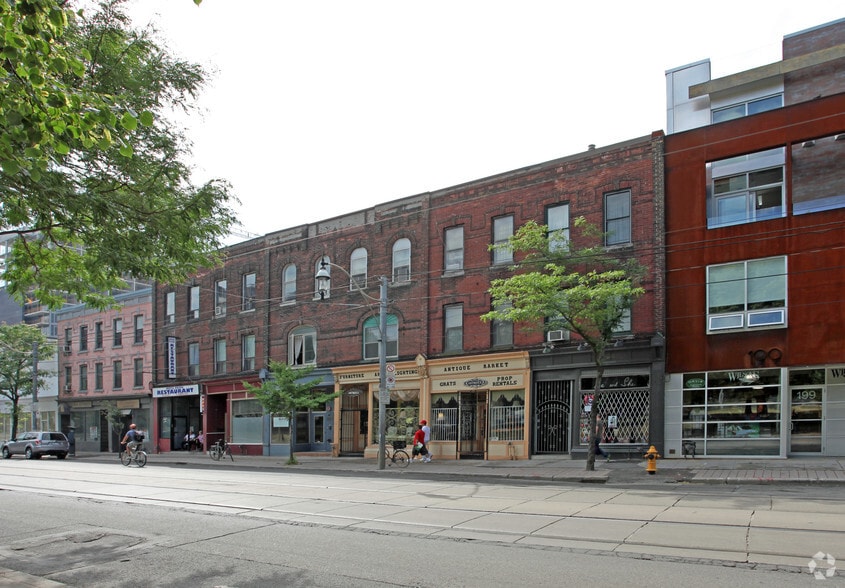 201 Queen St E, Toronto, ON for sale - Building Photo - Image 1 of 1