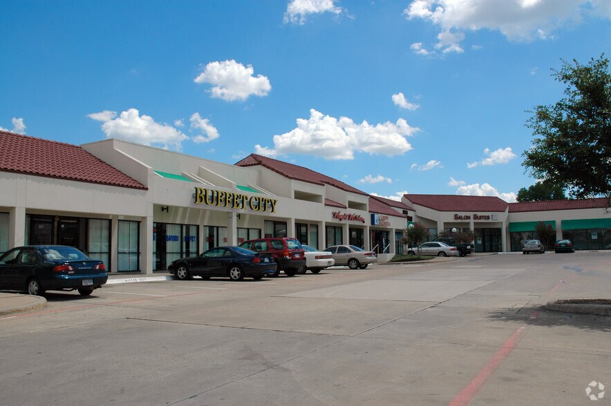 3439 Altamesa Blvd, Fort Worth, TX à louer - Photo du bâtiment - Image 3 de 18