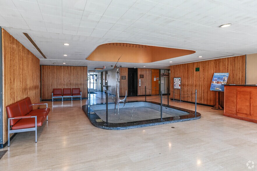 11000 W mcnichols Rd, Detroit, MI à louer - Hall d’entrée - Image 3 de 23