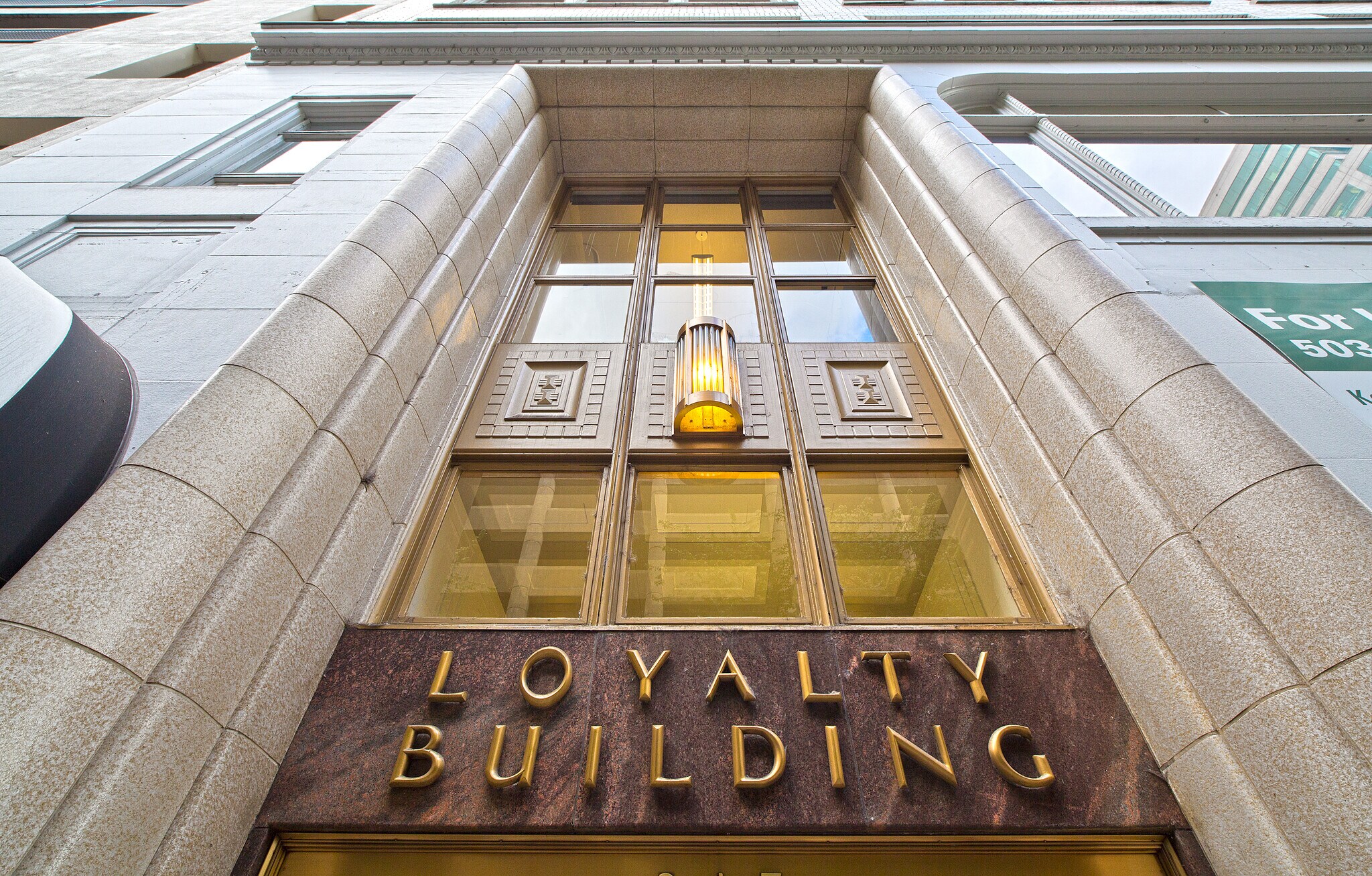 317 SW Alder St, Portland, OR à louer Photo du bâtiment- Image 1 de 10