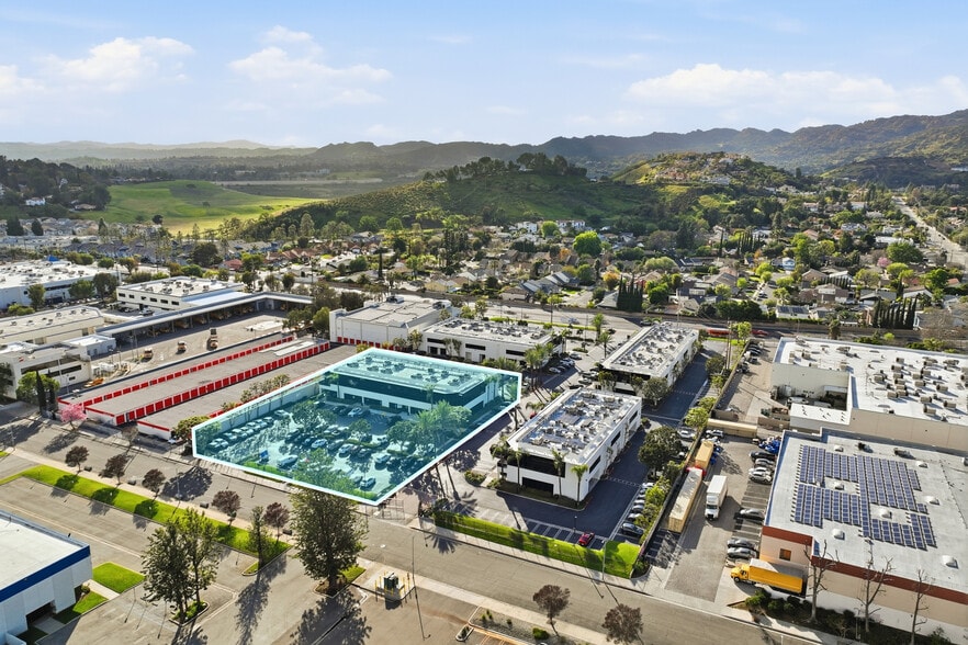 9410 Topanga Canyon Blvd, Chatsworth, CA for lease - Building Photo - Image 3 of 13