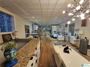 735 N 19th St, Allentown, PA for lease Interior Photo- Image 2 of 3