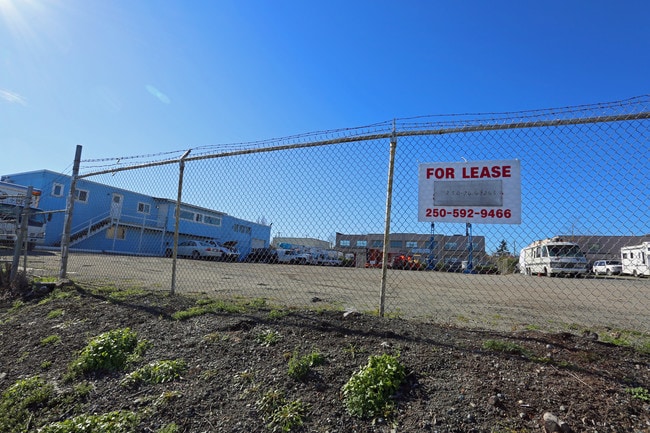 More details for 3270 Tennyson Ave, Saanich, BC - Land for Lease