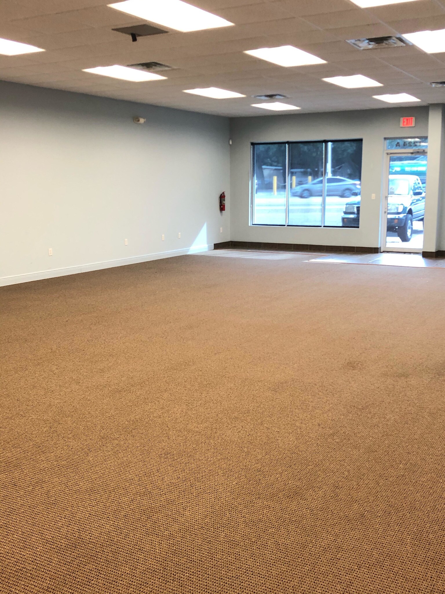 1224 Pass Rd, Gulfport, MS for lease Lobby- Image 1 of 13