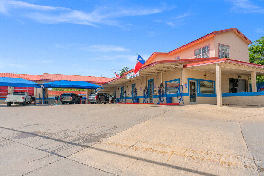 506 Junction Hwy, Kerrville, TX for sale - Building Photo - Image 2 of 9