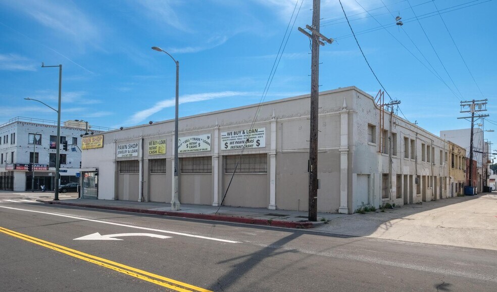 705 S Pacific Ave, San Pedro, CA à vendre - Photo du bâtiment - Image 3 de 12