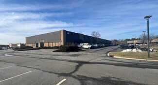 Plus de détails pour 400 Corporate Ct, South Plainfield, NJ - Industriel à louer